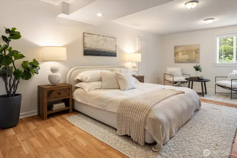 $1,299,999 | 5701 30th Avenue Northeast, Seattle, WA 98105