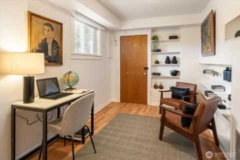 $1,299,999 | 5701 30th Avenue Northeast, Seattle, WA 98105