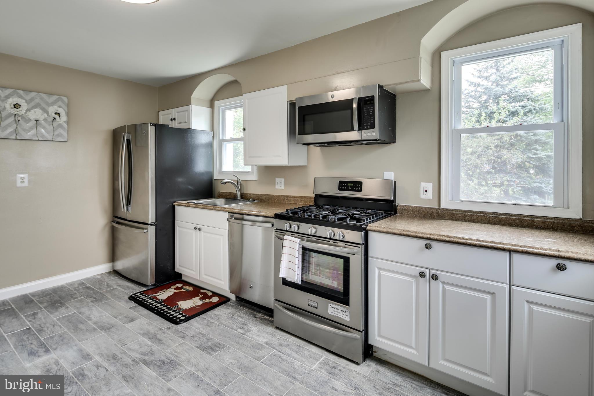 7331 Windsor Mill Road Baltimore, MD 21244 - Photo 8 of 30 Kitchen