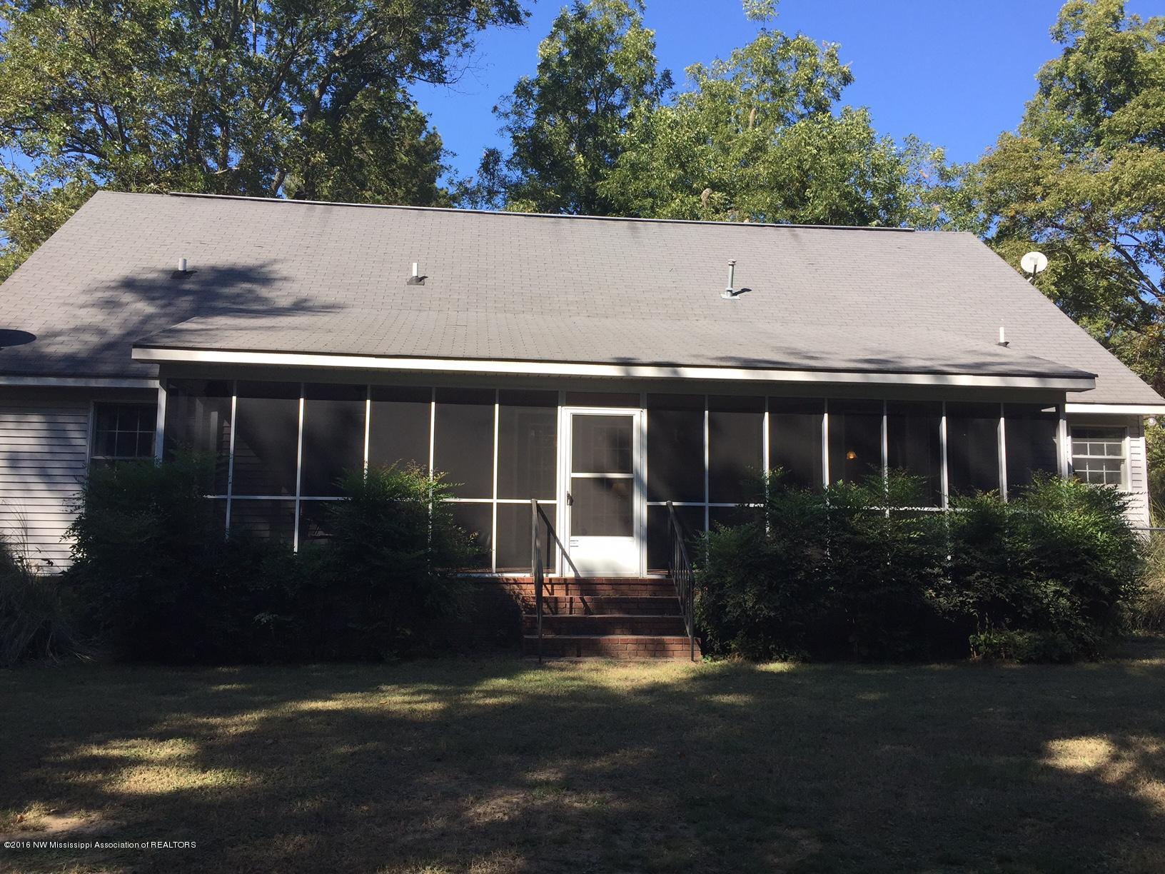 339 Ruffin Drive Sardis, MS 38666 - Photo 15 of 20 IMG_5820