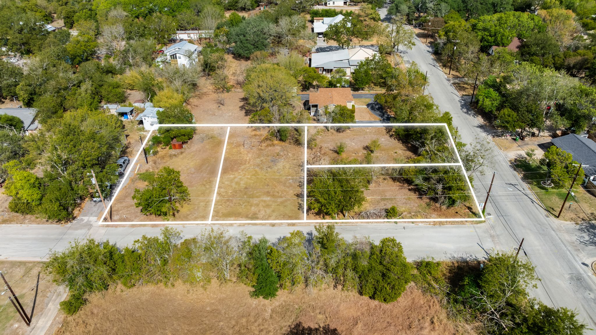 905 North Blanco Street Lockhart, TX 78644 - Photo 5 of 6 a view of outdoor space and yard