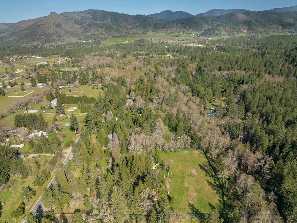 1685 Cedar Flat Road Williams, OR 97544 - Photo 59 of 60 59