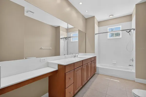 $599,500 | 40 Casa Bella Circle, Unit 1102, Palm Coast, FL 32137