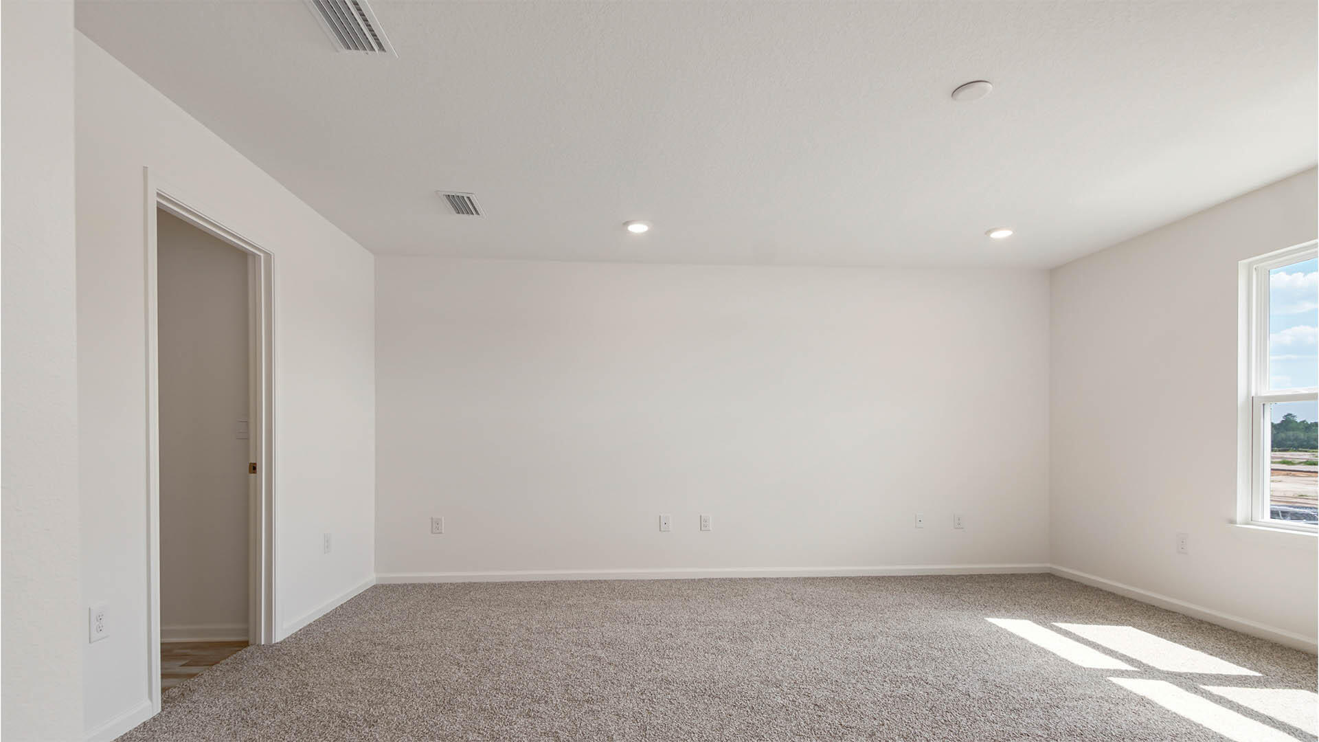 59 Foxtrail Run Freeport, FL 32439 - Photo 15 of 20 an empty room with windows