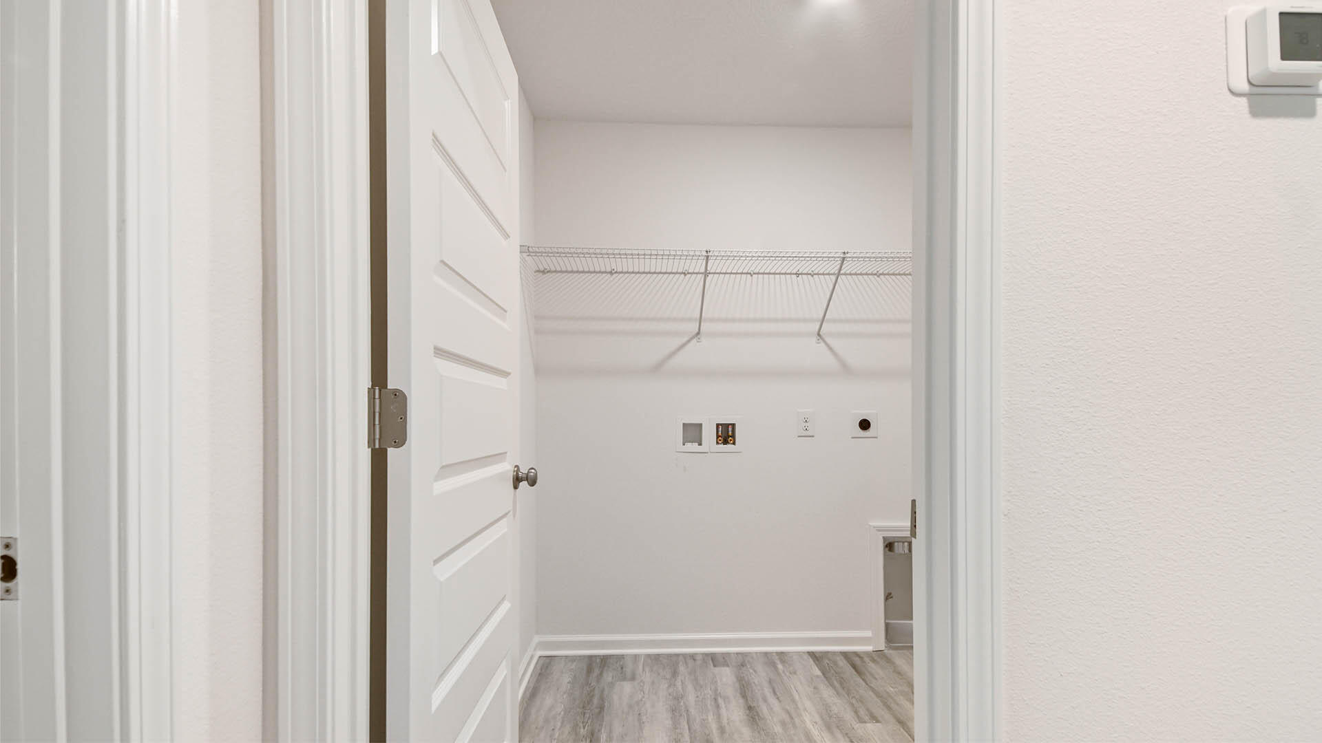 59 Foxtrail Run Freeport, FL 32439 - Photo 17 of 20 a view of closet