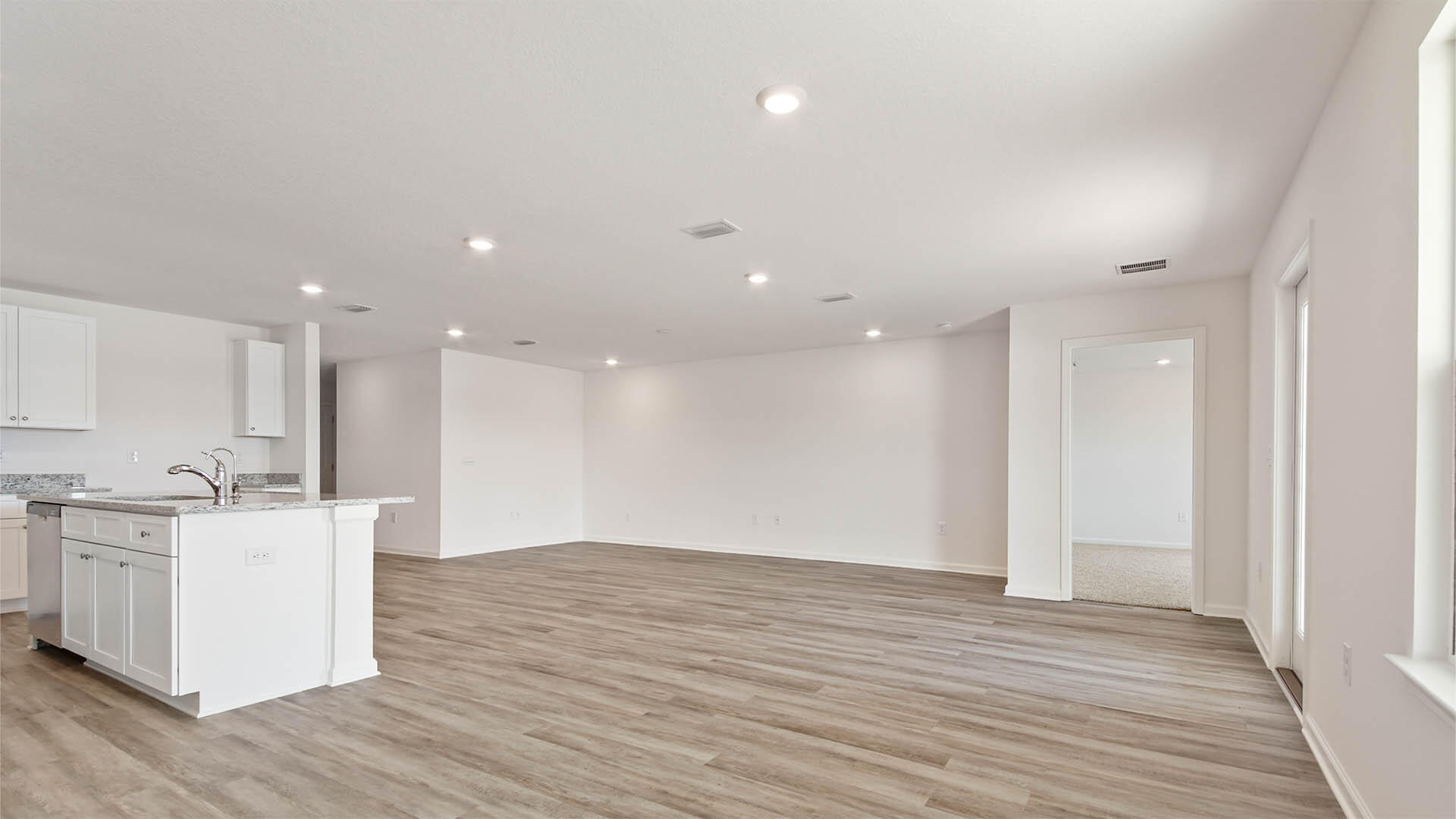 59 Foxtrail Run Freeport, FL 32439 - Photo 7 of 20 a view of kitchen with wooden floor