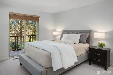 $1,698,000 | 2836 241st Avenue Southeast, Sammamish, WA 98075