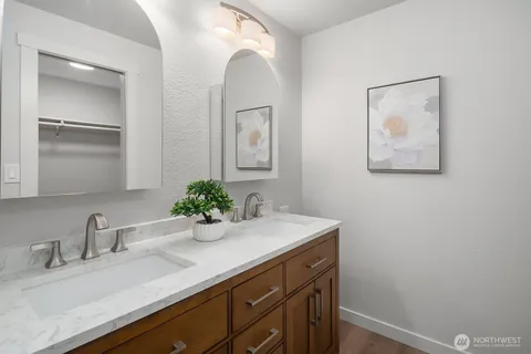 $1,698,000 | 2836 241st Avenue Southeast, Sammamish, WA 98075