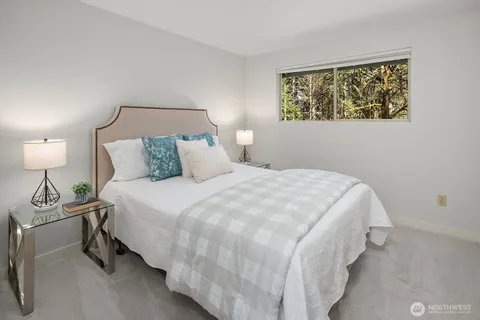 $1,698,000 | 2836 241st Avenue Southeast, Sammamish, WA 98075