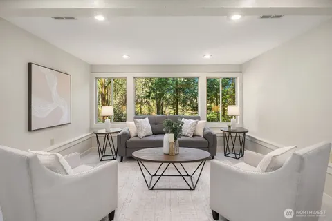 $1,698,000 | 2836 241st Avenue Southeast, Sammamish, WA 98075