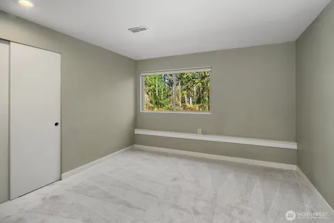 $1,698,000 | 2836 241st Avenue Southeast, Sammamish, WA 98075