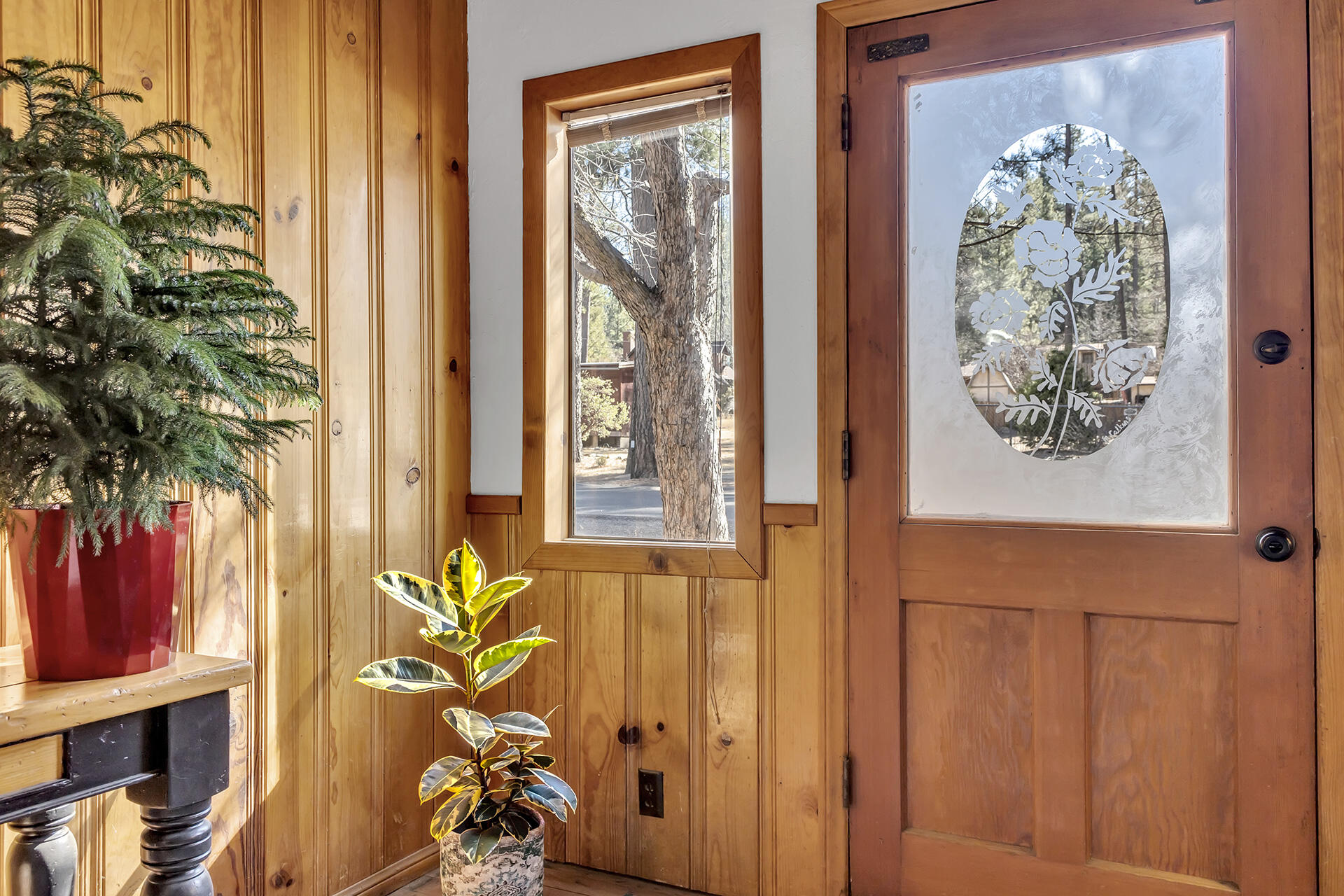 53340 Idyllbrook Drive Idyllwild, CA 92549 - Photo 12 of 68 IMG_2031