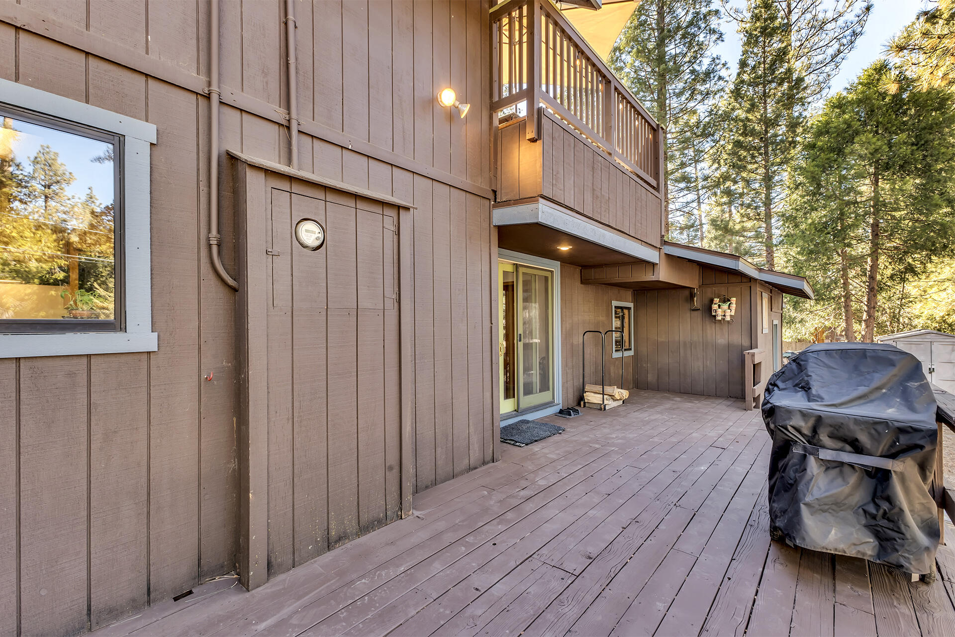 53340 Idyllbrook Drive Idyllwild, CA 92549 - Photo 61 of 68 a view of a house with wooden deck