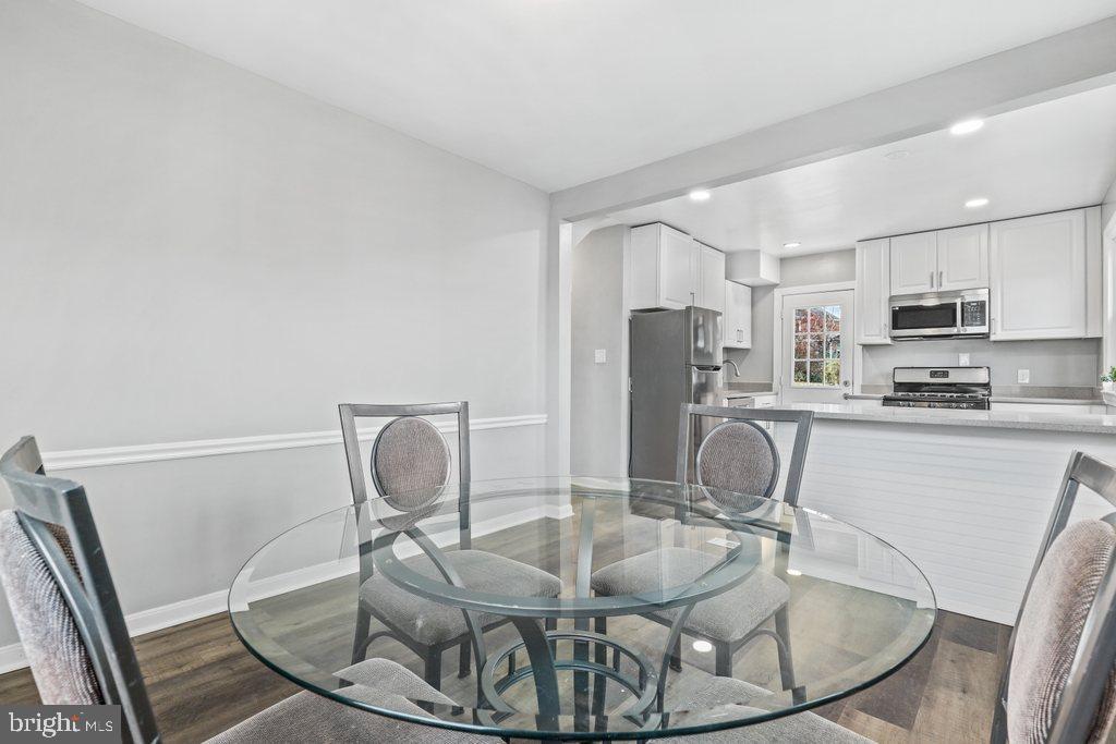 10146 Sutherland Road Silver Spring, MD 20901 - Photo 12 of 39