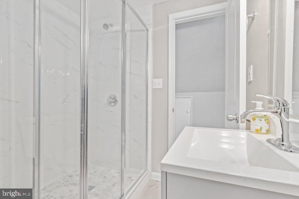 10146 Sutherland Road Silver Spring, MD 20901 - Photo 20 of 39