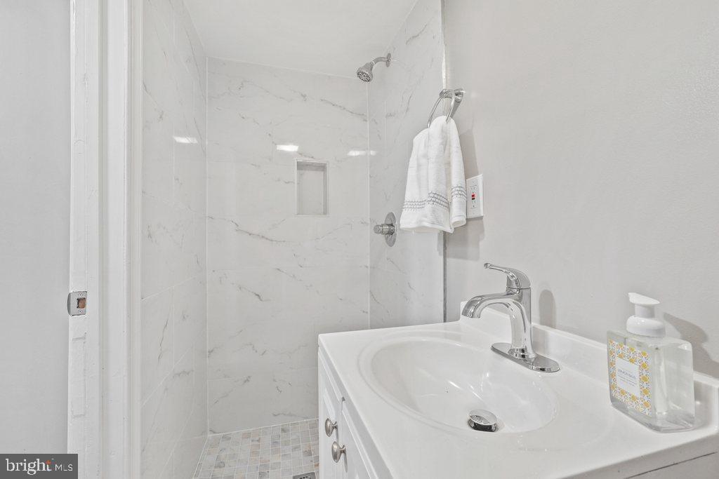 10146 Sutherland Road Silver Spring, MD 20901 - Photo 26 of 39 Full Bath #3, lower level