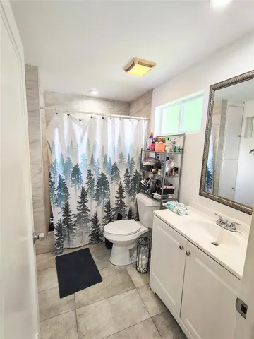 $2,900 | 6134 Buchanan Street, Hollywood, FL 33024