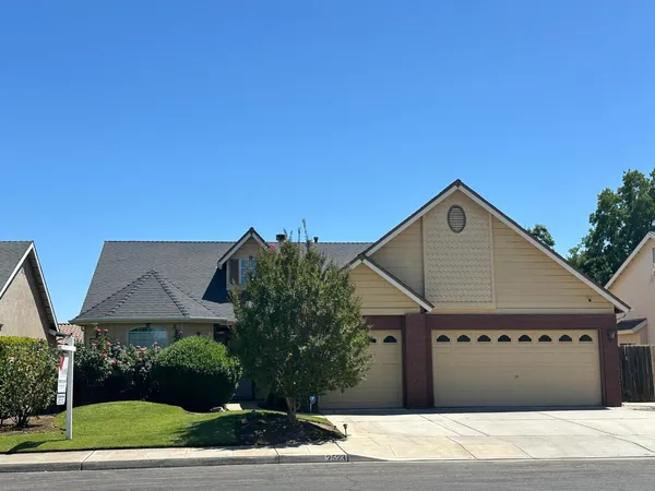$569,000 | 2523 East Cole Avenue, Fresno, CA 93720