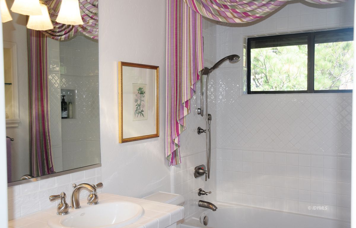 25470 Rimrock Road Idyllwild, CA 92549 - Photo 34 of 37 MASTER BATH
