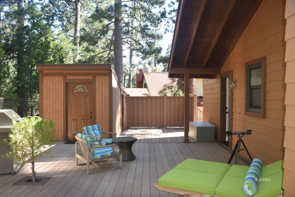 25470 Rimrock Road Idyllwild, CA 92549 - Photo 8 of 37 REAR DECK