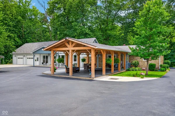 $749,900 | 800 North Greensburg Street, North Vernon, IN 47265