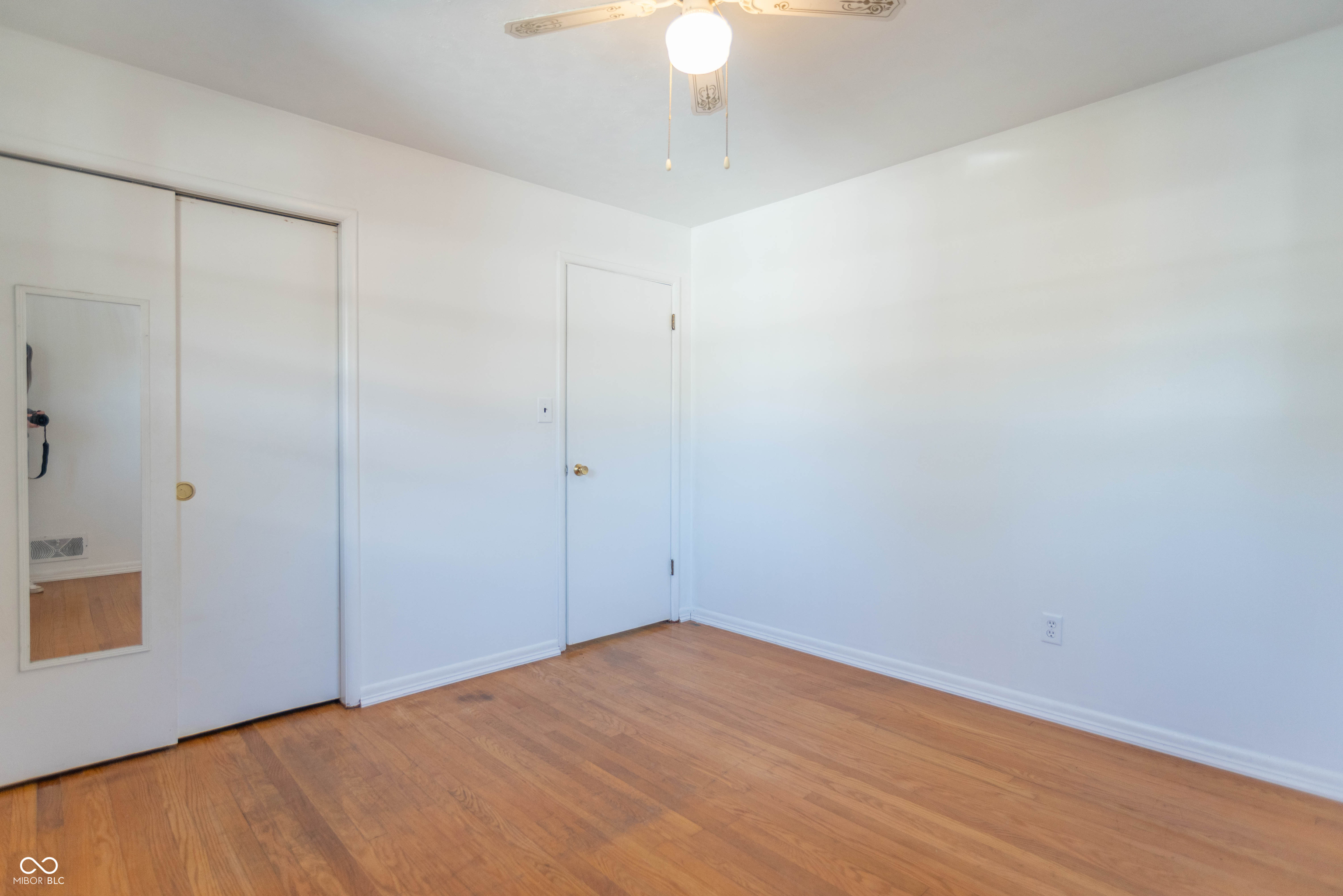 402 West Stop 11 Road Indianapolis, IN 46217 - Photo 26 of 35 Gallery Image 26