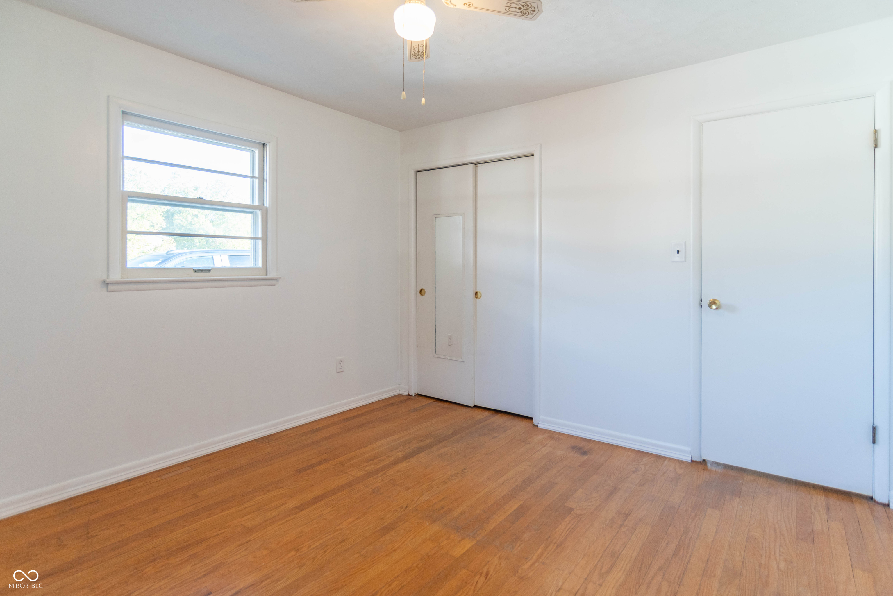 402 West Stop 11 Road Indianapolis, IN 46217 - Photo 27 of 35 Gallery Image 27