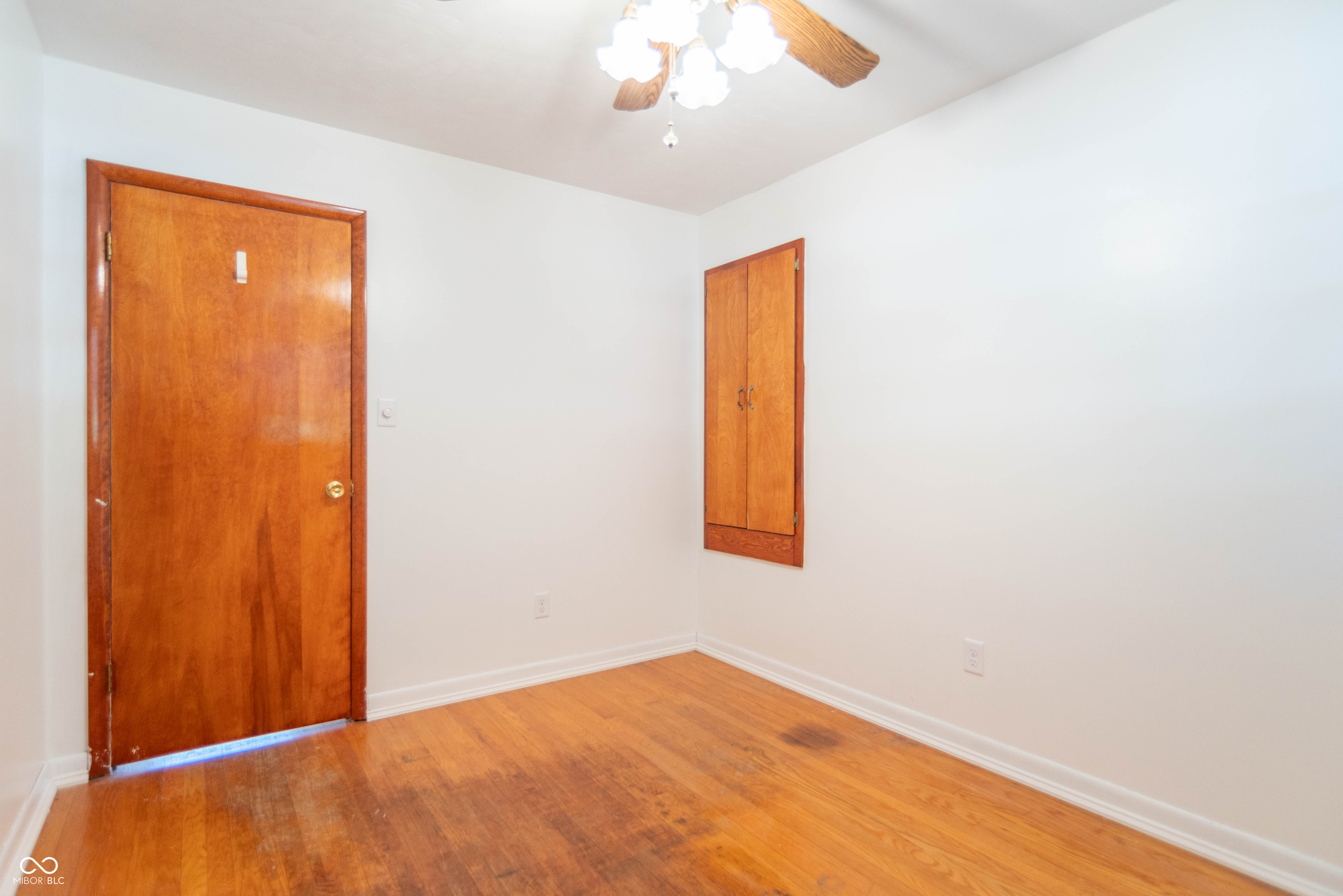 402 West Stop 11 Road Indianapolis, IN 46217 - Photo 29 of 35 Gallery Image 29