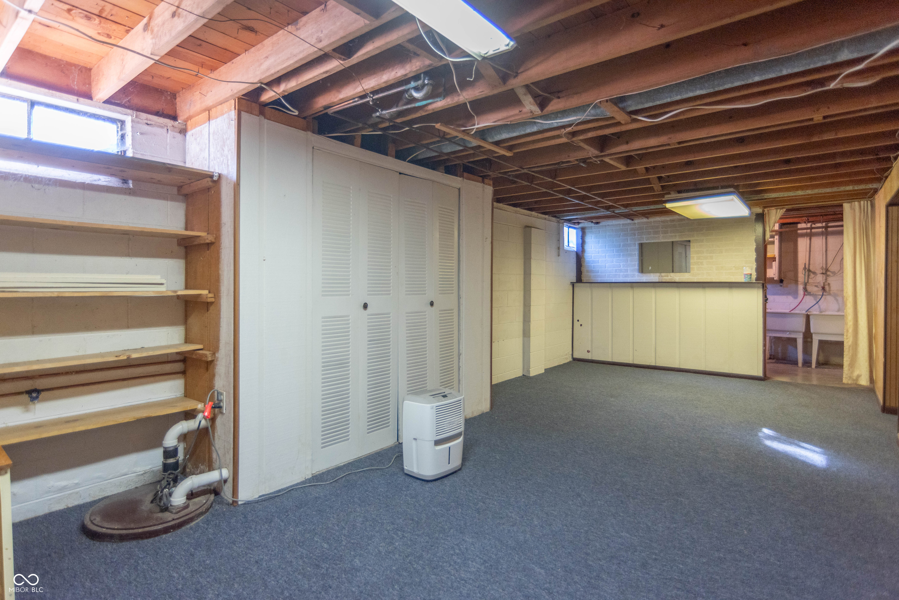 402 West Stop 11 Road Indianapolis, IN 46217 - Photo 32 of 35 Gallery Image 32