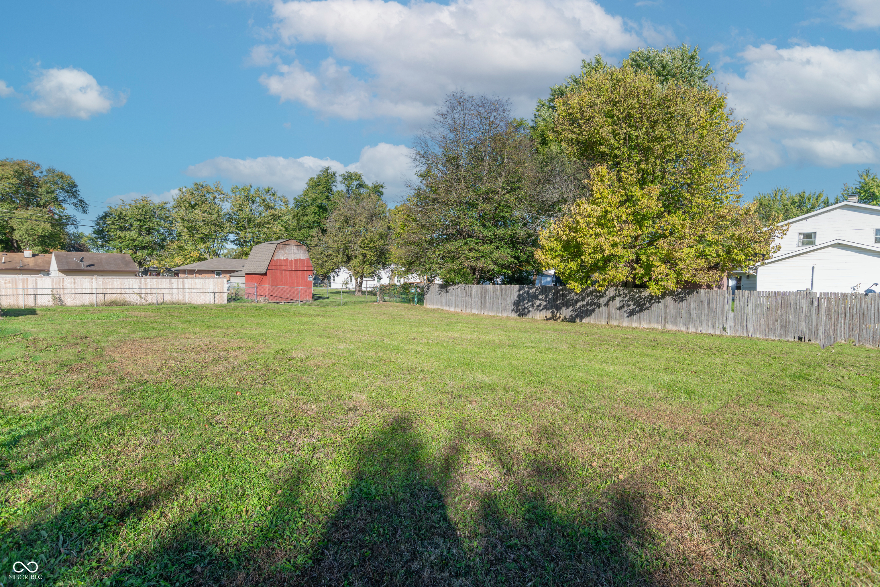 402 West Stop 11 Road Indianapolis, IN 46217 - Photo 6 of 35 Gallery Image 6
