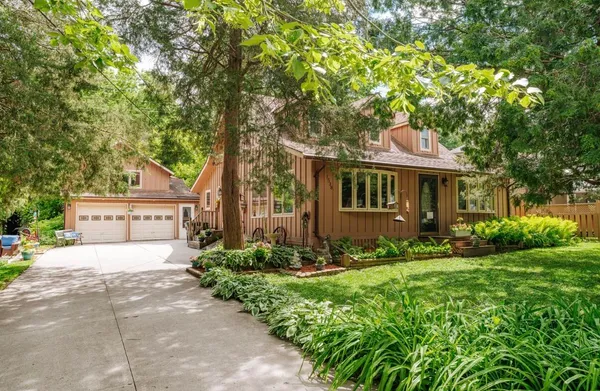 $500,000 | 1538 3rd Street, Delafield, WI 53018