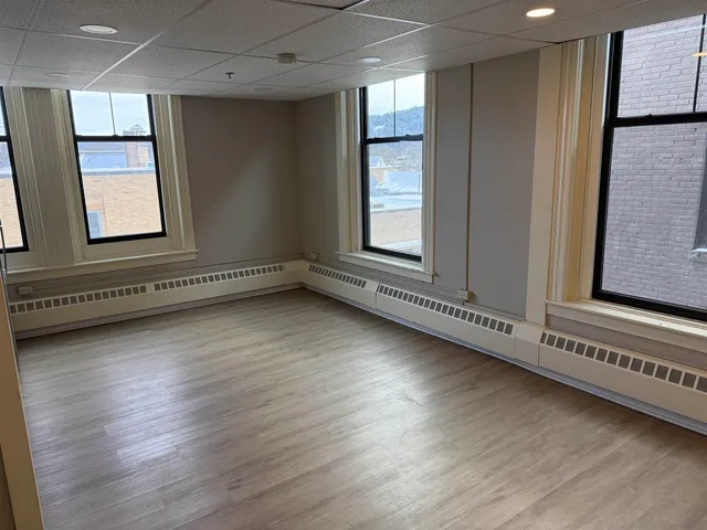 $1,195 | 1 Pleasant Street, Unit 306, Claremont, NH 03743