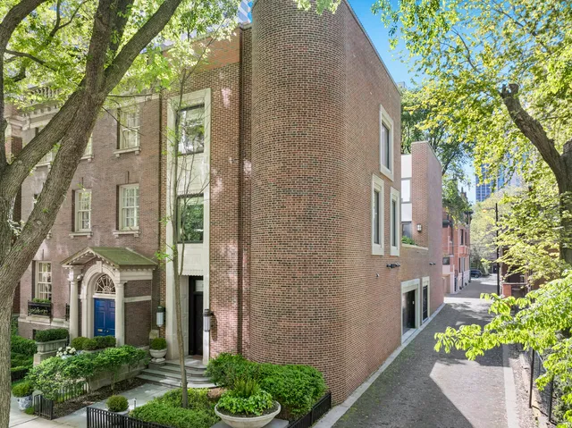 $5,995,000 | 1524 North Astor Street, Chicago, IL 60610