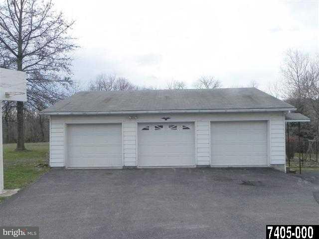 1780 Center Mills Road Aspers, PA 17304 - Photo 7 of 11 Gallery Image 7