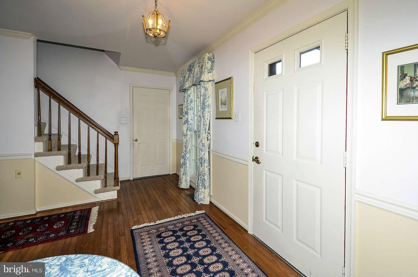 13814 Wagon Way Silver Spring, MD 20906 - Photo 3 of 20 Interior (General)