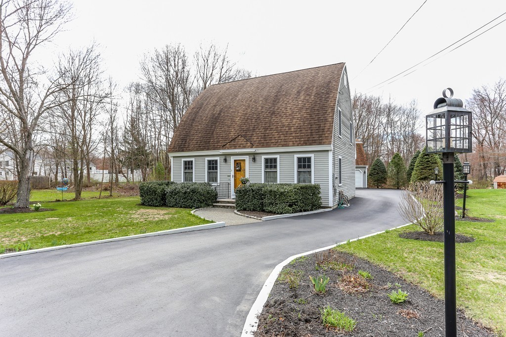 6 Gerrish Road Salisbury, MA 01952 - Photo 2 of 30