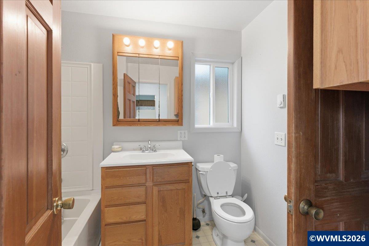 2515 Brown Road Northeast Salem, OR 97305 - Photo 13 of 18 Gallery Image 13
