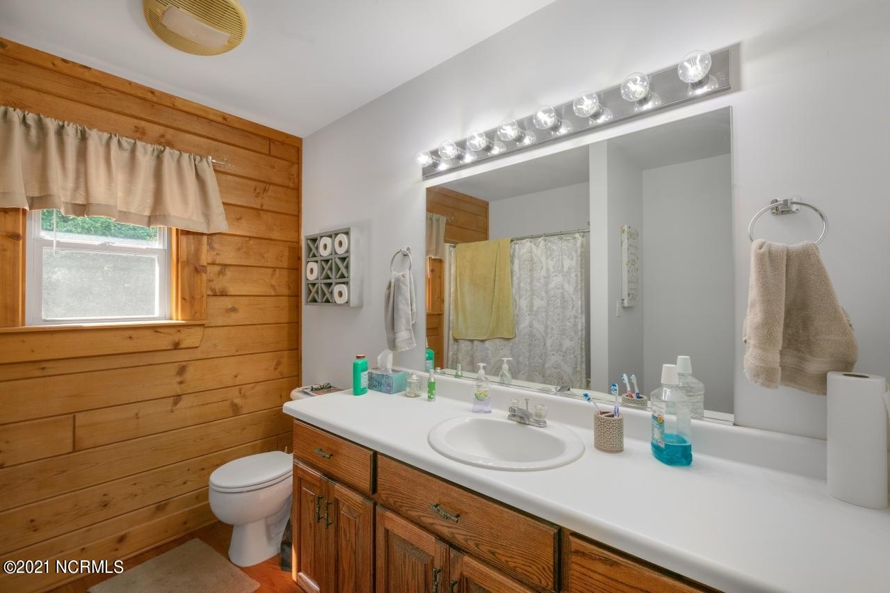 262 Price Road Selma, NC 27576 - Photo 25 of 40 Hall Bath