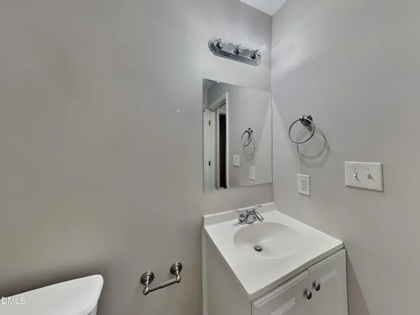 $1,679 | 105 Pinto Lane, Zebulon, NC 27597