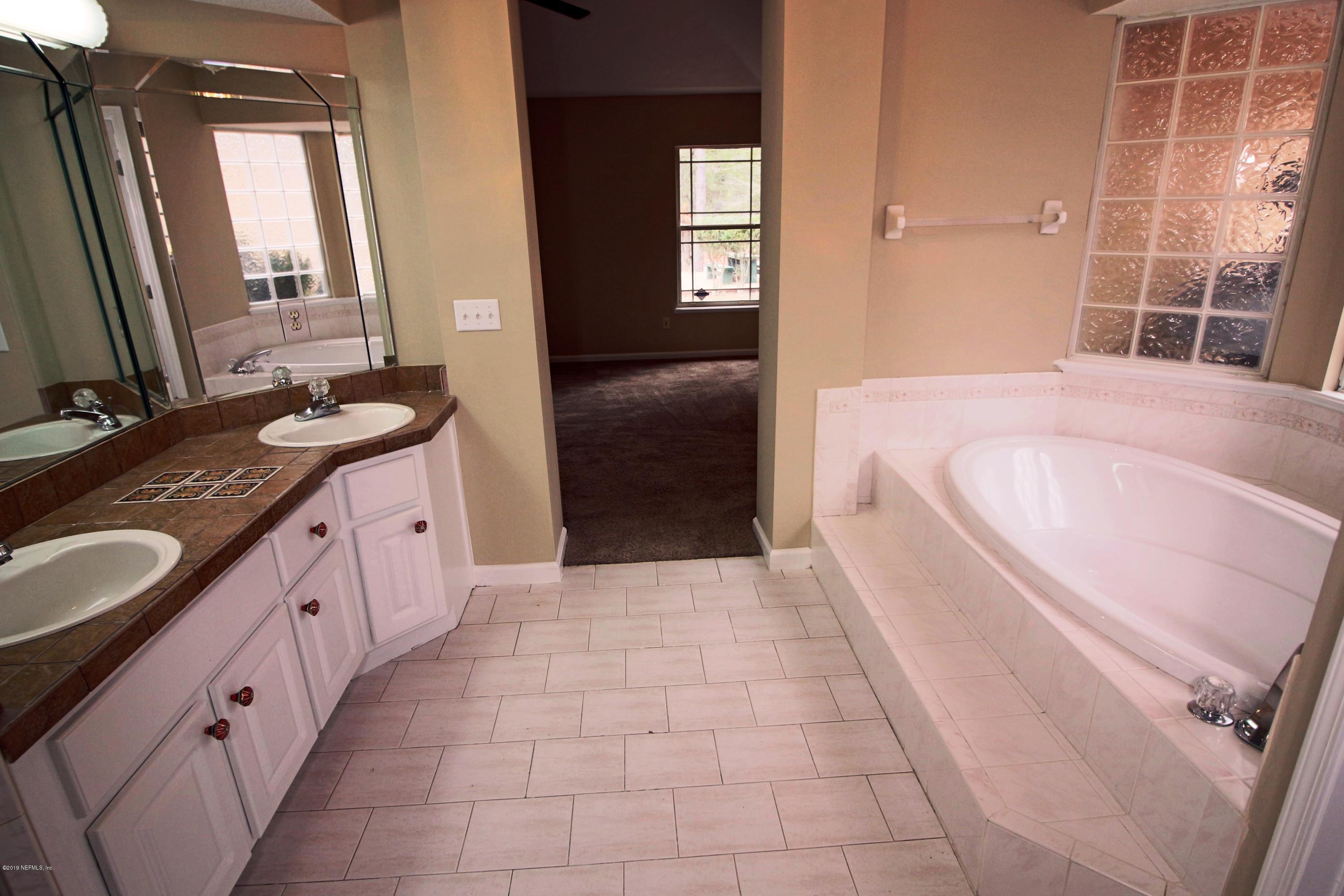 6055 Trawick Road Keystone Heights, FL 32656 - Photo 27 of 60 25) To Sitting Room