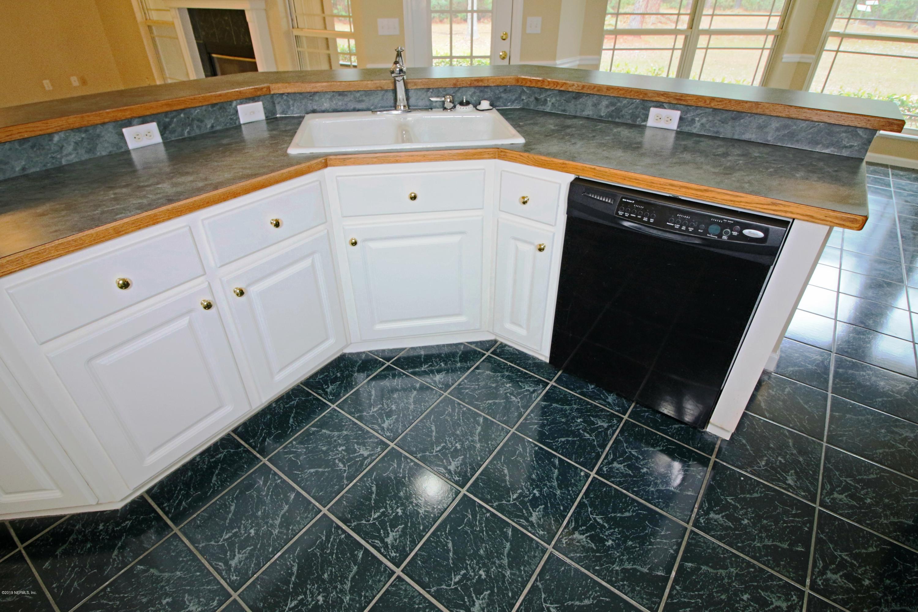 6055 Trawick Road Keystone Heights, FL 32656 - Photo 8 of 60 7) Kitchen