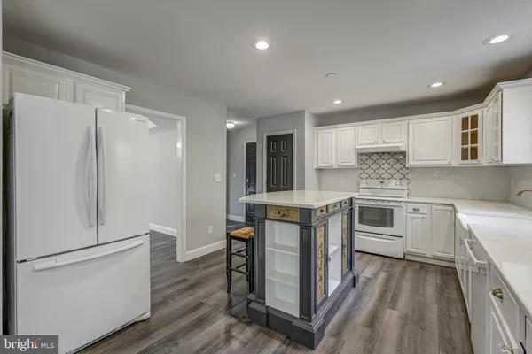 $457,000 | 406 St Ivy Avenue, Troy, VA 22974