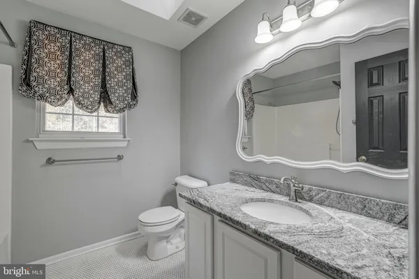 $457,000 | 406 St Ivy Avenue, Troy, VA 22974