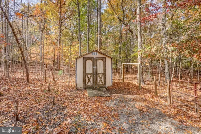 $477,000 | 406 St Ivy Avenue, Troy, VA 22974