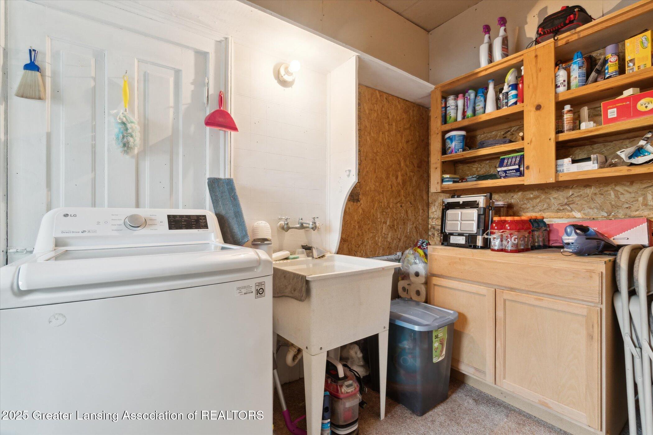 6275 East Clark Road Bath, MI 48808 - Photo 21 of 40 23-6275-Clark-Rd-Bath-Township-MI-48808-