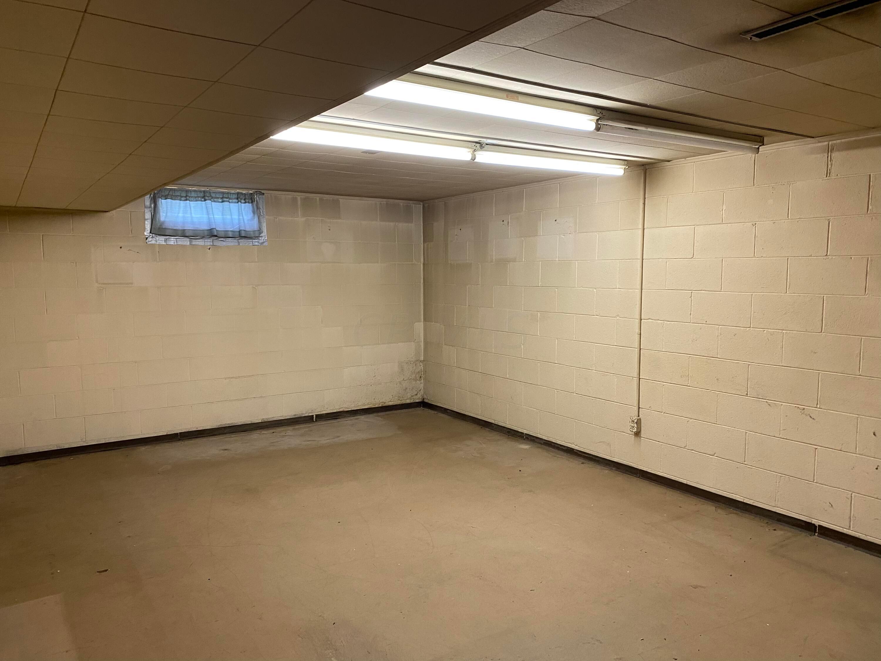 622 Beechwood Road Columbus, OH 43213 - Photo 15 of 24 Basement