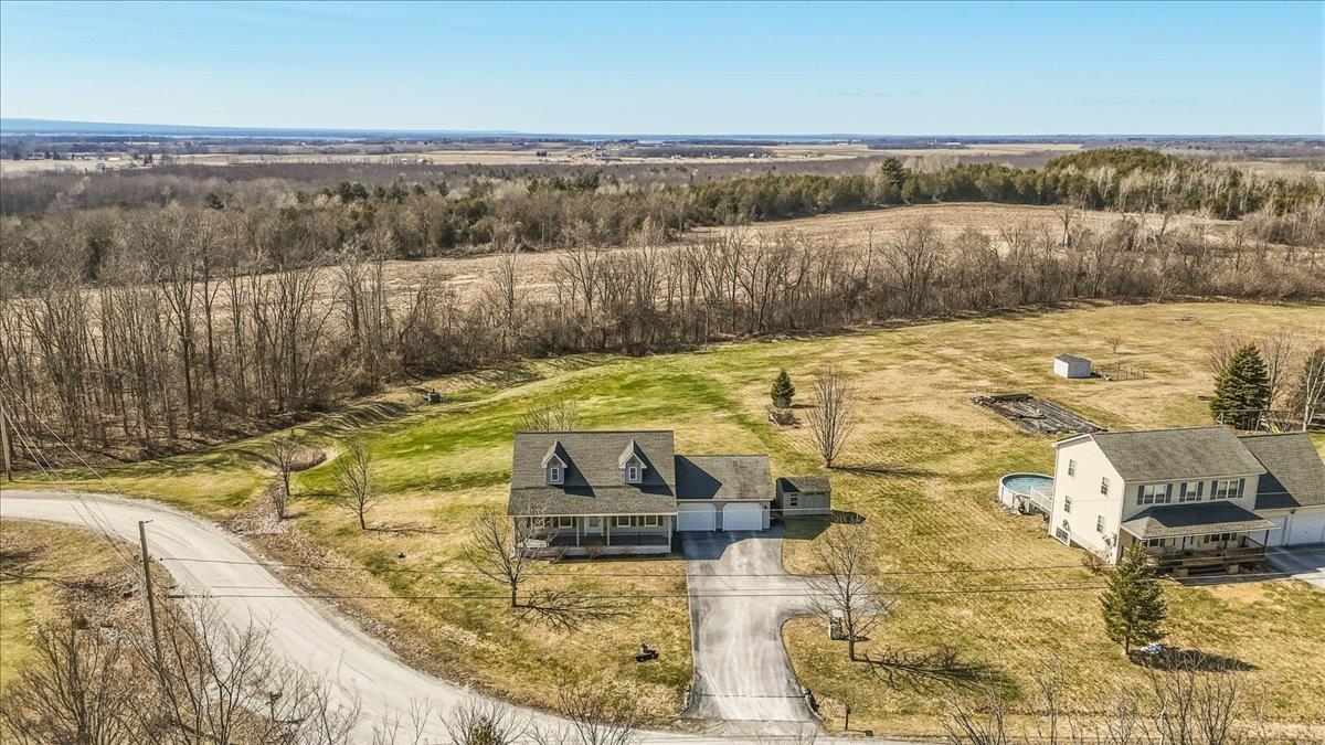 6 Dawns Way Swanton, VT 05488 - Photo 2 of 58