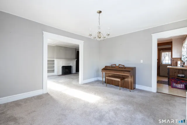 $300,000 | 173 Farmington Avenue, Waterbury, CT 06710