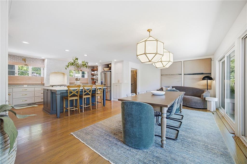 9526 Manor Road Leawood, KS 66206 - Photo 11 of 51