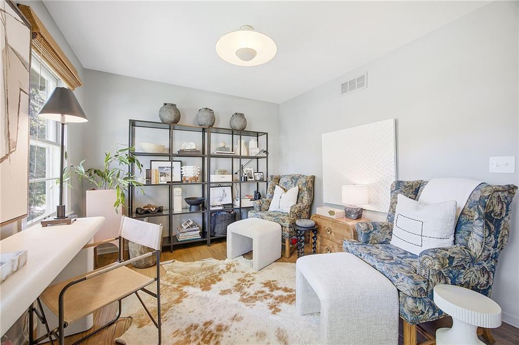 9526 Manor Road Leawood, KS 66206 - Photo 25 of 51